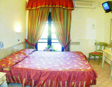 V7 Hotel San Giovanni Rotondo Exterior foto